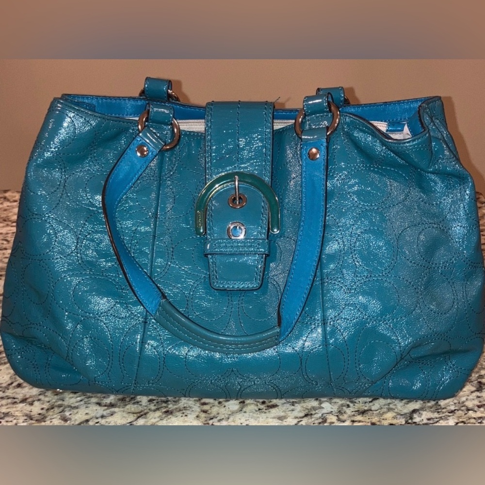 Vintage Coach Teal Patent Leather Signature C Shoulder Bag Magnetic Snap Closure